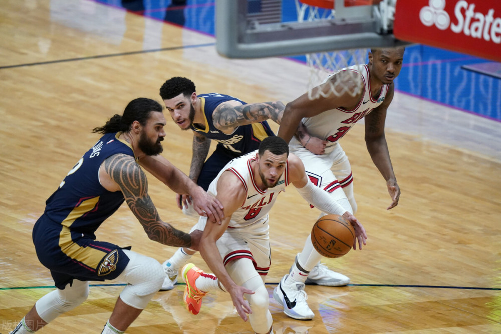  欧文单挑能力尽显，独行侠加时险胜步行者